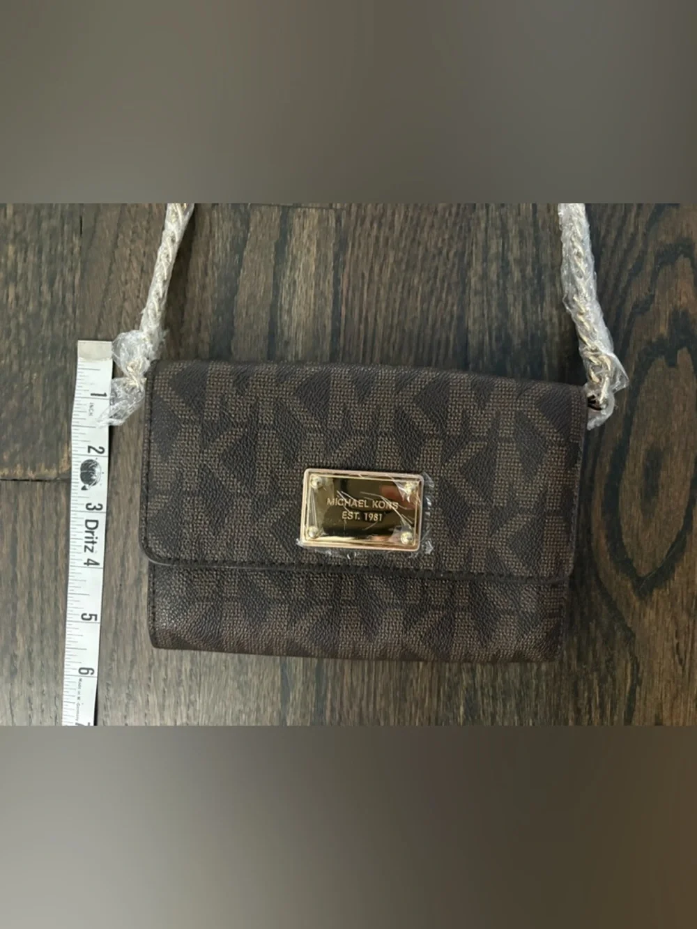 MICHAEL KORS | Purse | Brown Crossbody Bag with Gold Metal Hardware - Picture 10 of 16